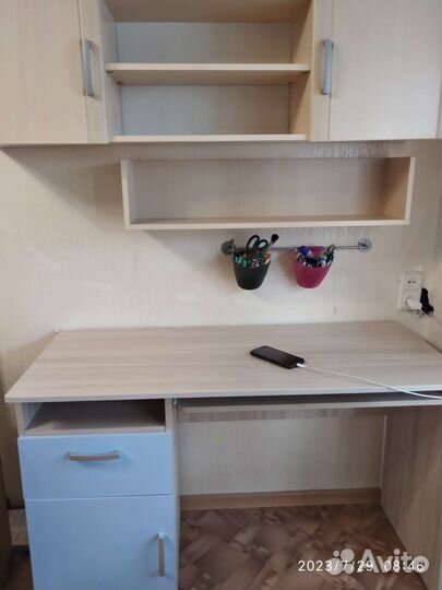 Стол письменный, полки и штанга