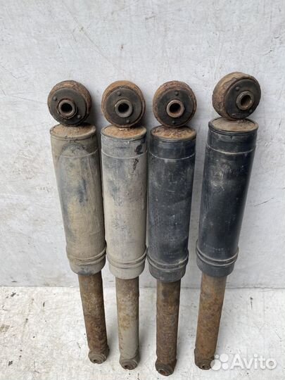 Задний аммортизатор Saturn vue 1