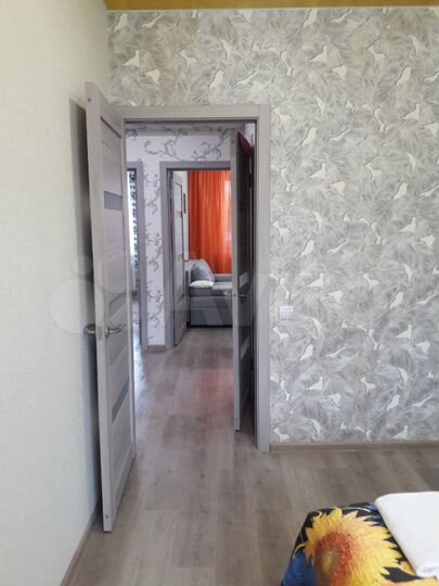 2-к. квартира, 64 м², 1/10 эт.