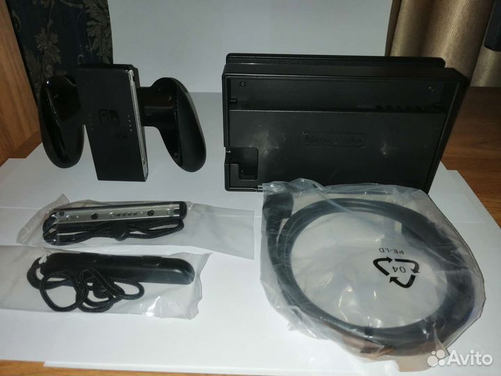 Игровая приставка Nintendo Switch +игры