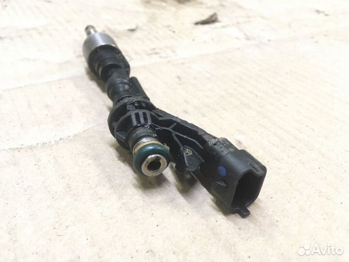 Форсунка инжекторная топливная B4164T Volvo S60 2