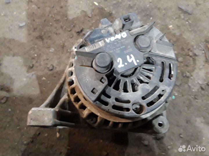 Генератор Volvo S60 2.4 л 8676498