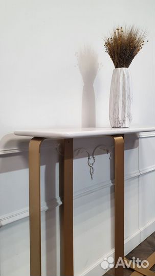 Консоль в прихожую в наличии