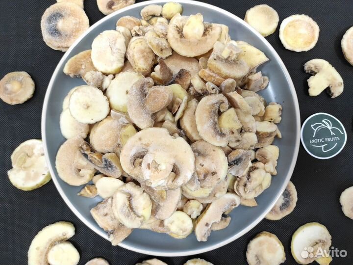 Грибы шампиньоны, белый гриб, лисички, опята