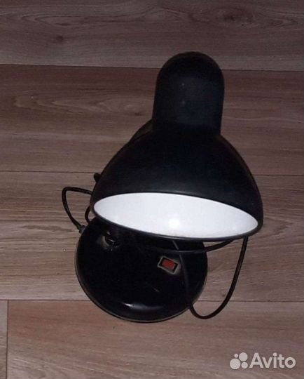 Лампа настольная