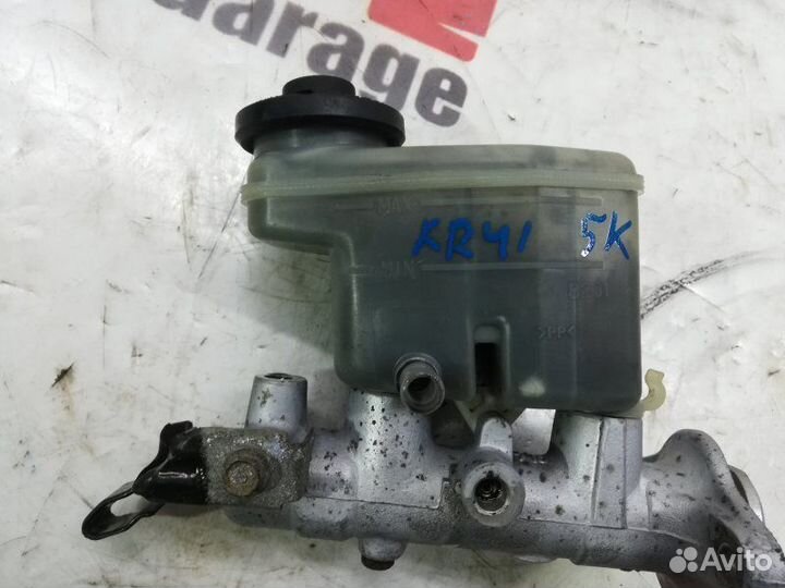 Главный тормозной цилиндр Toyota Town Ace KR41 5K