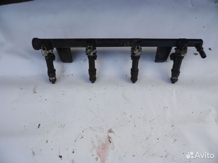 Рейка топливная (рампа) Renault Logan 2005-2014(№1