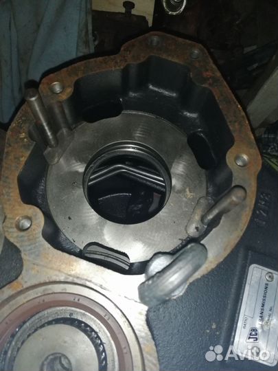 Запчасти кпп JCB 442/27690 442/M5684