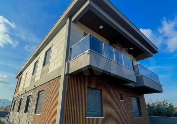 Дом 110 м² на участке 8 сот.