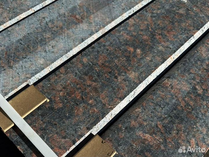 Бордюр для тротуаров из красногорского гранита