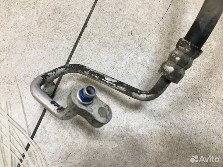 Трубка кондиционера Kia Sorento BL JC 2002-2009