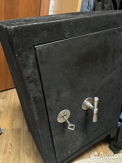 Сейф металлический бу