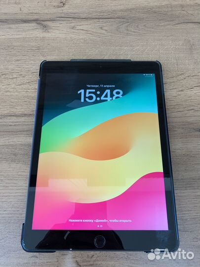 iPad 8 2020 wifi 32gb + зарядное