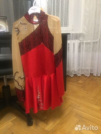 Одежда для фигурного катания