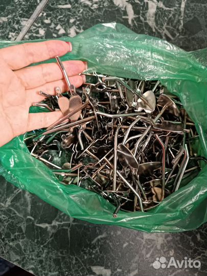 Крючки для стенда