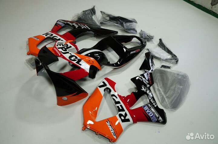 Комплект пластика на Honda CBR 929RR 2000-2001