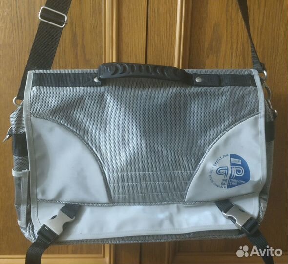 Сумка для ноутбука и книг