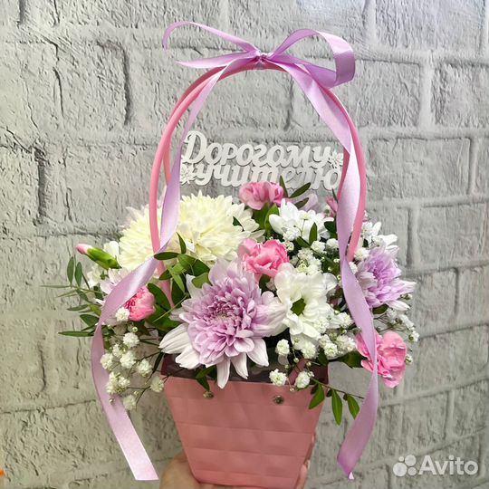 Композиции и букеты на 1 Сентября