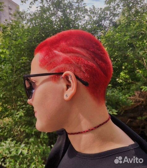 Модель на окрашивание волос