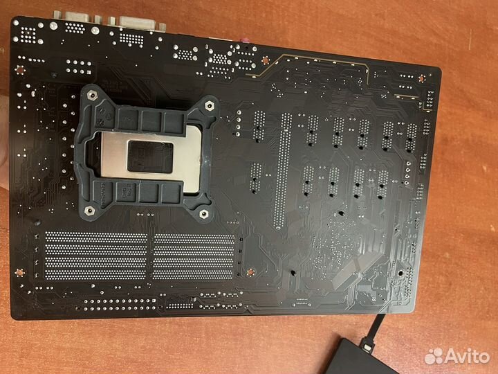 Материнская плата в сборе