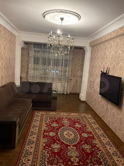 2-к. квартира, 72 м², 4/9 эт.