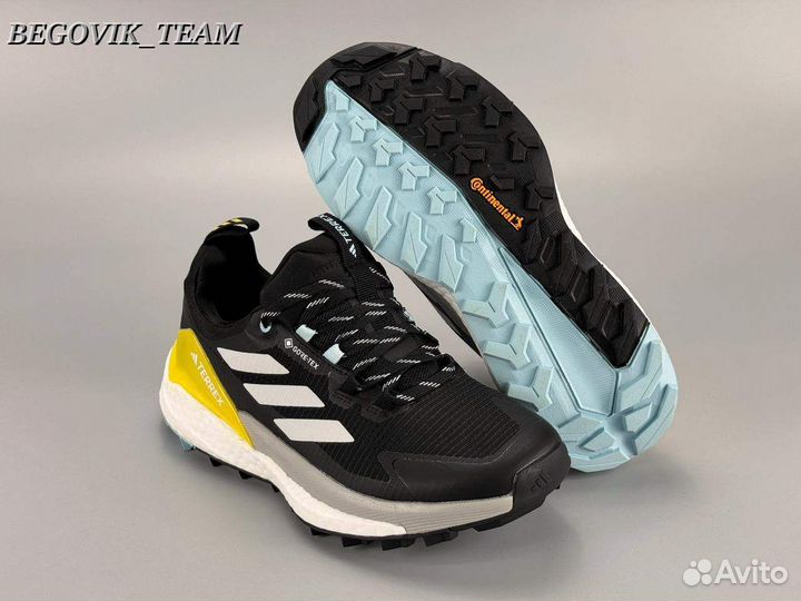 Кроссовки adidas terrex