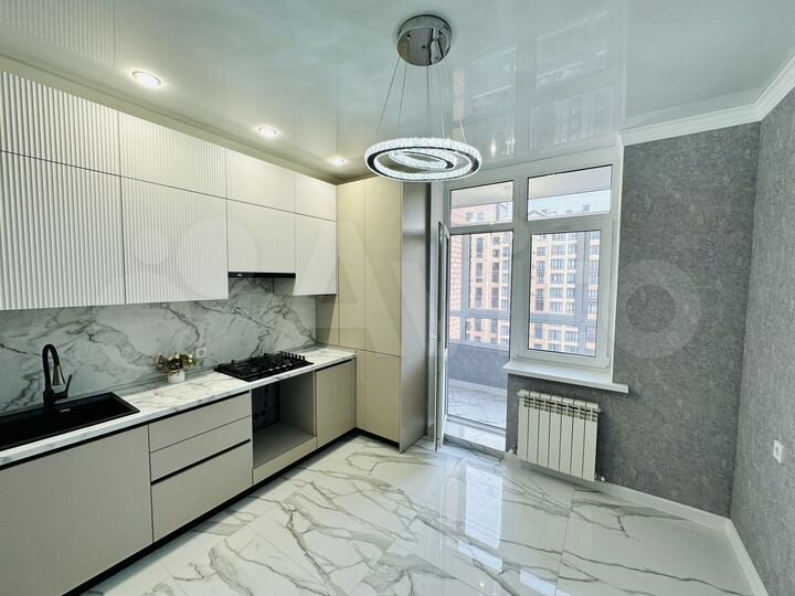 2-к. квартира, 60 м², 13/18 эт.