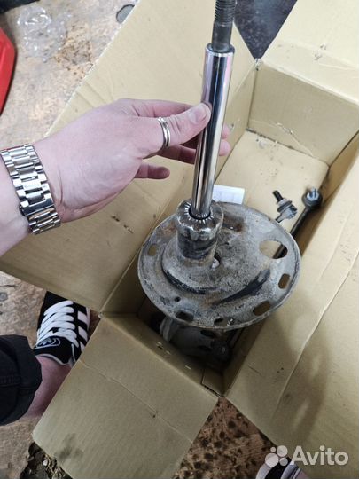 Стойки и стойки стабилизаторов на tayota rav 4