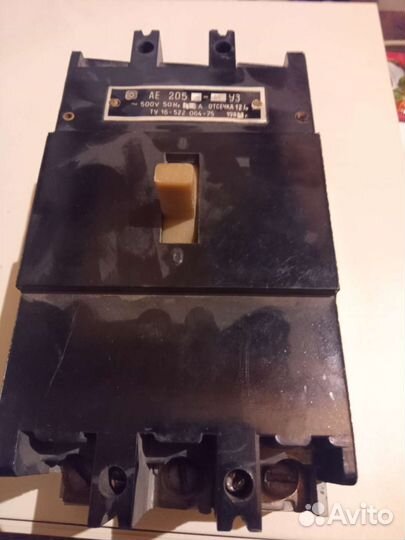 Автоматический выключатель