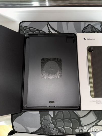 Чехол Pitaka для iPad pro 11