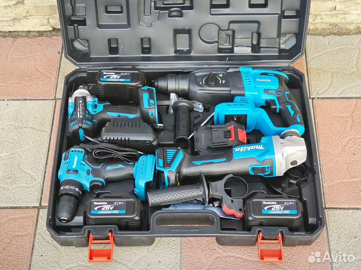 Набор инструмента Makita 4в1