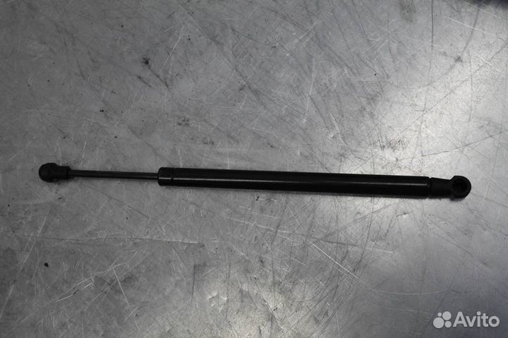 Амортизатор крышки багажника Audi A6(C7)