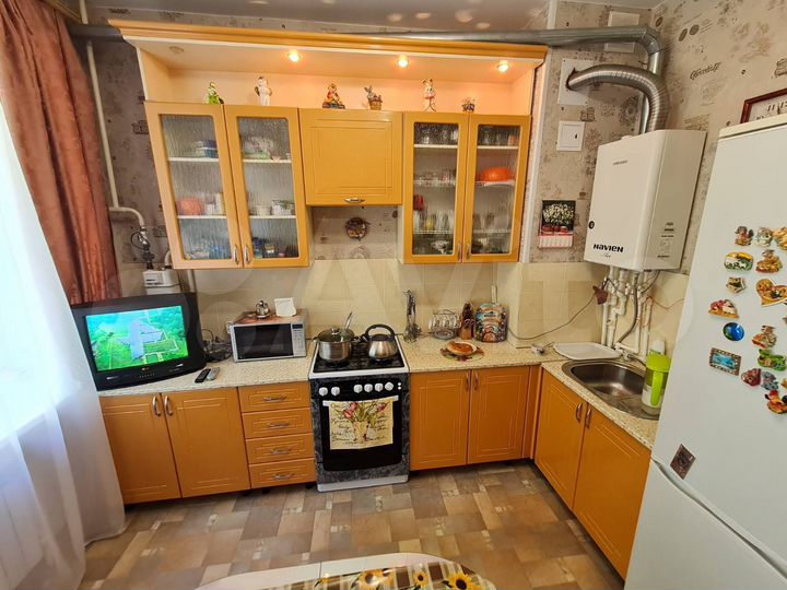 2-к. квартира, 47 м², 1/2 эт.