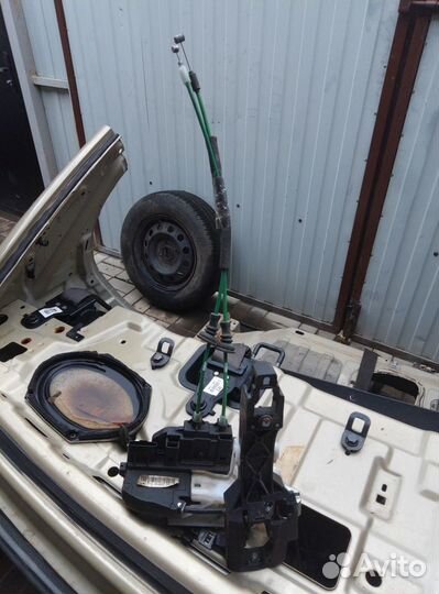 Замок передней левой двери на хундай ай 30 с 07по1