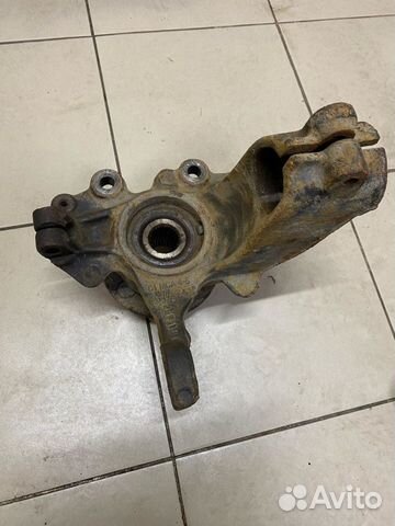 Кулак поворотный передний правый Ford Focus 3