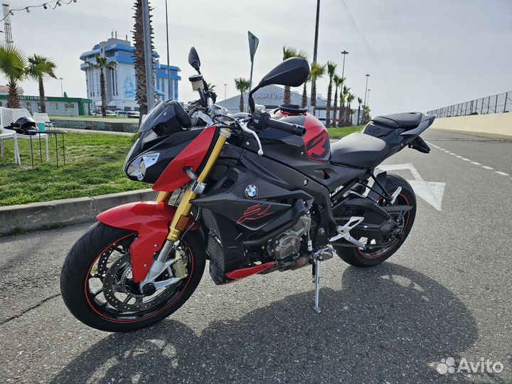 Продам мотоцикл bmw s1000r 2017 г, рестайлинг