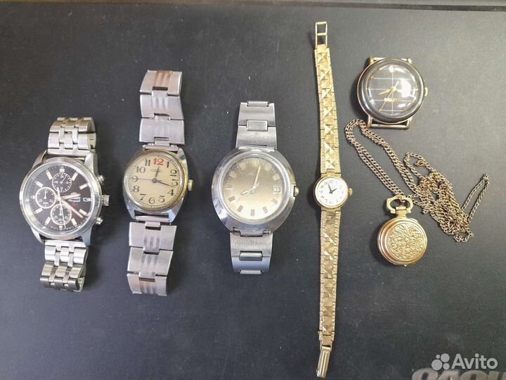 Наручные советские часы