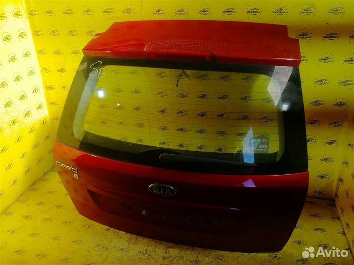 Крышка багажника Kia Ceed 1