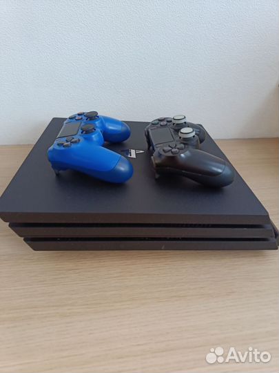 Sony PS4 pro 1tb