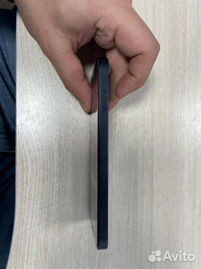 Телефон iPhone 12 64gb