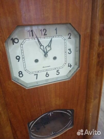 Часы настенные с боем Янтарь