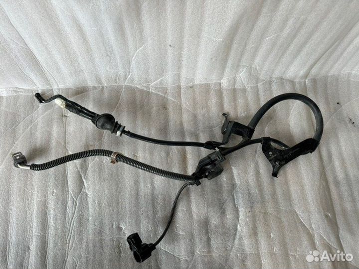 Провод датчика ABS задний правый Toyota Camry
