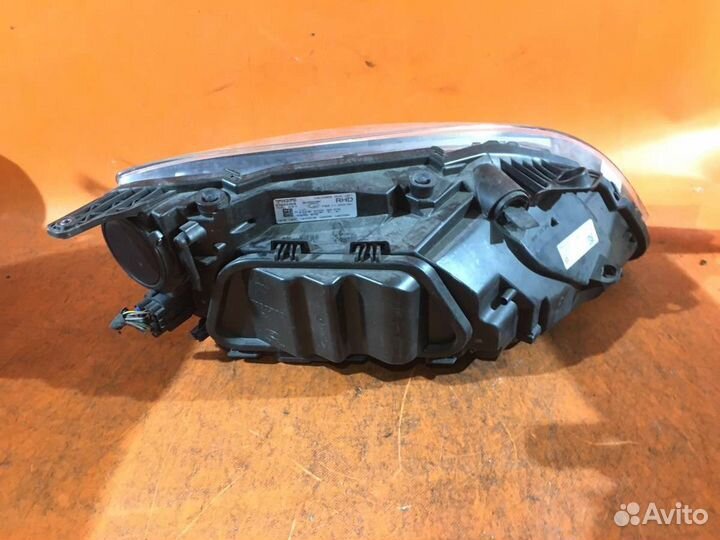 Фара левая Volvo V40 MV