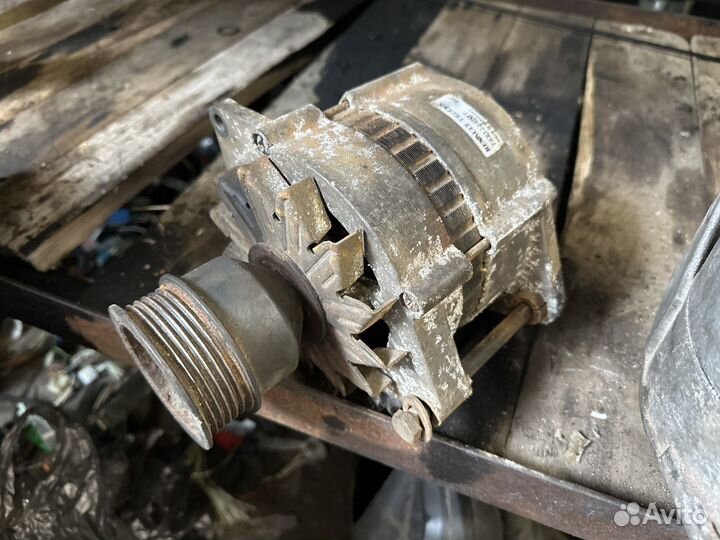 Генератор Renault Magnum