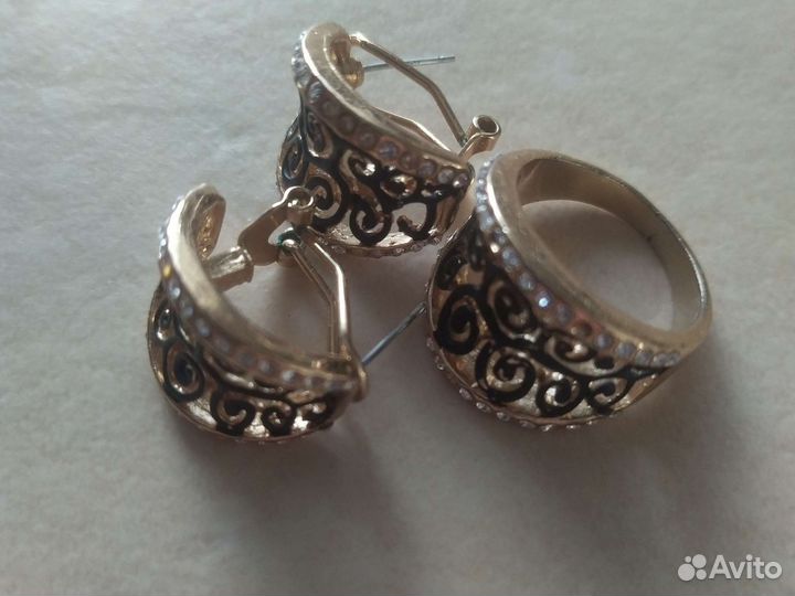 Украшения (бижутерия) пакетом