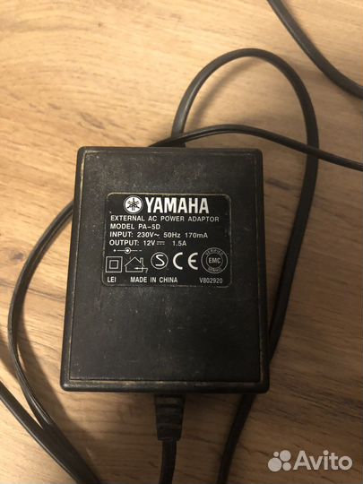 Синтезатор yamaha psr r200