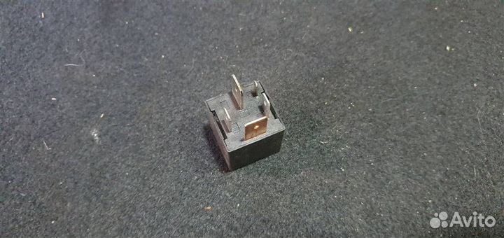 Реле Volkswagen Golf V 2003-2009