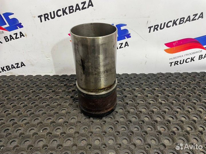 5010284447 Гильза цилиндра Renault Magnum