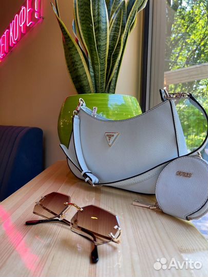 Солнцезащитные очки