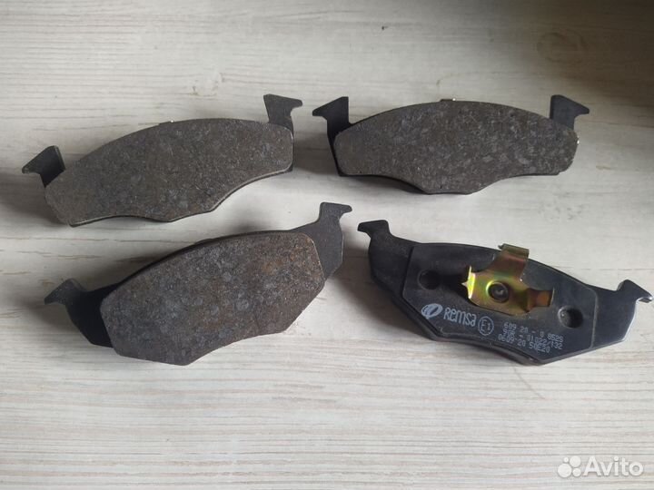 Колодки передние Volkswagen/Seat